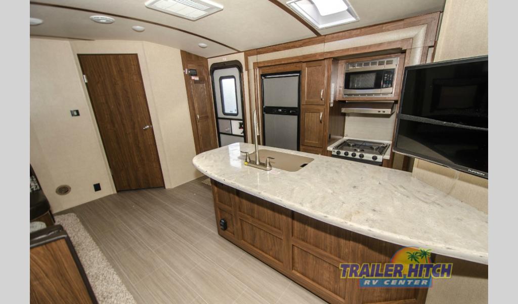 Dutchmen RV Aerolite 319BHSS Travel Trailer Kitchen